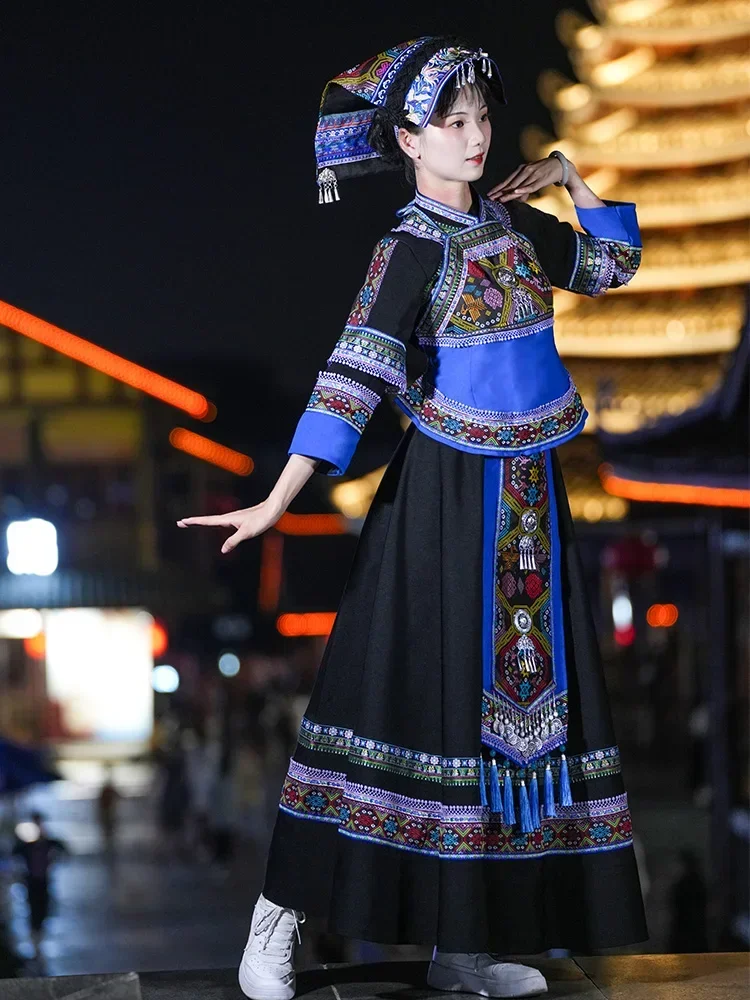 Yi одежда женская новая Sichuan Liangshan этническая меньшинность Buyi and Dong факел фестиваль