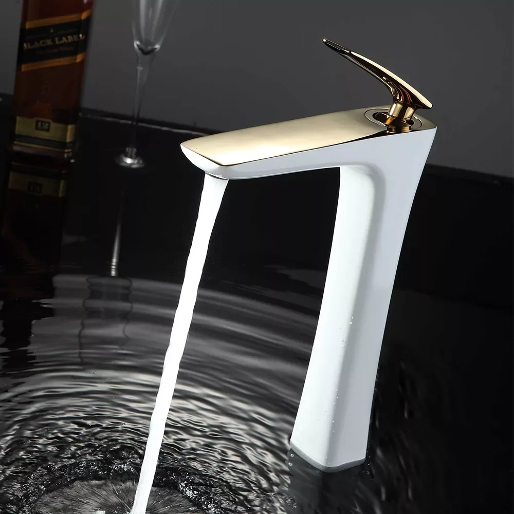 

Высокий смеситель, черный латунный кран для раковины в ванную комнату, хромированный, для холодной и горячей воды