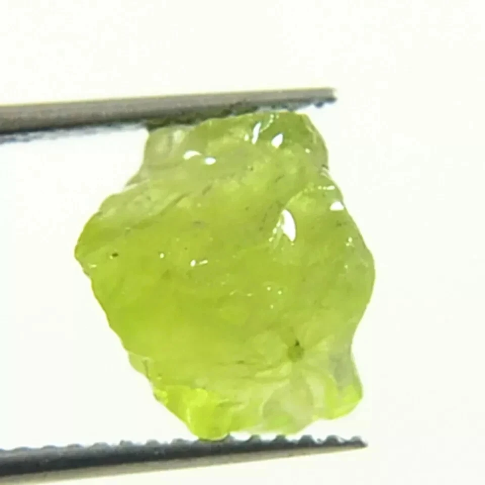 

Натуральный перидот кабошон гране яблоко зеленый драгоценный камень грубый 1 шт.