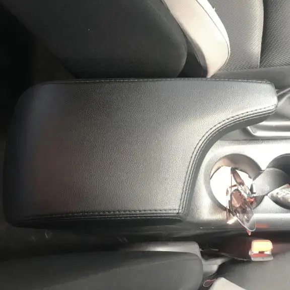 

Для Mazda 3 Axela 2014 2015 2016 2017 2018 кожаный внутренний центральный подлокотник из микрофибры, защитный чехол, аксессуары только с левым рулем