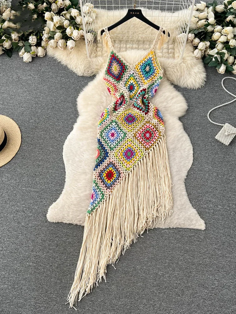 Трикотажное длинное платье для фотосъемки с кисточками женское облегающее без