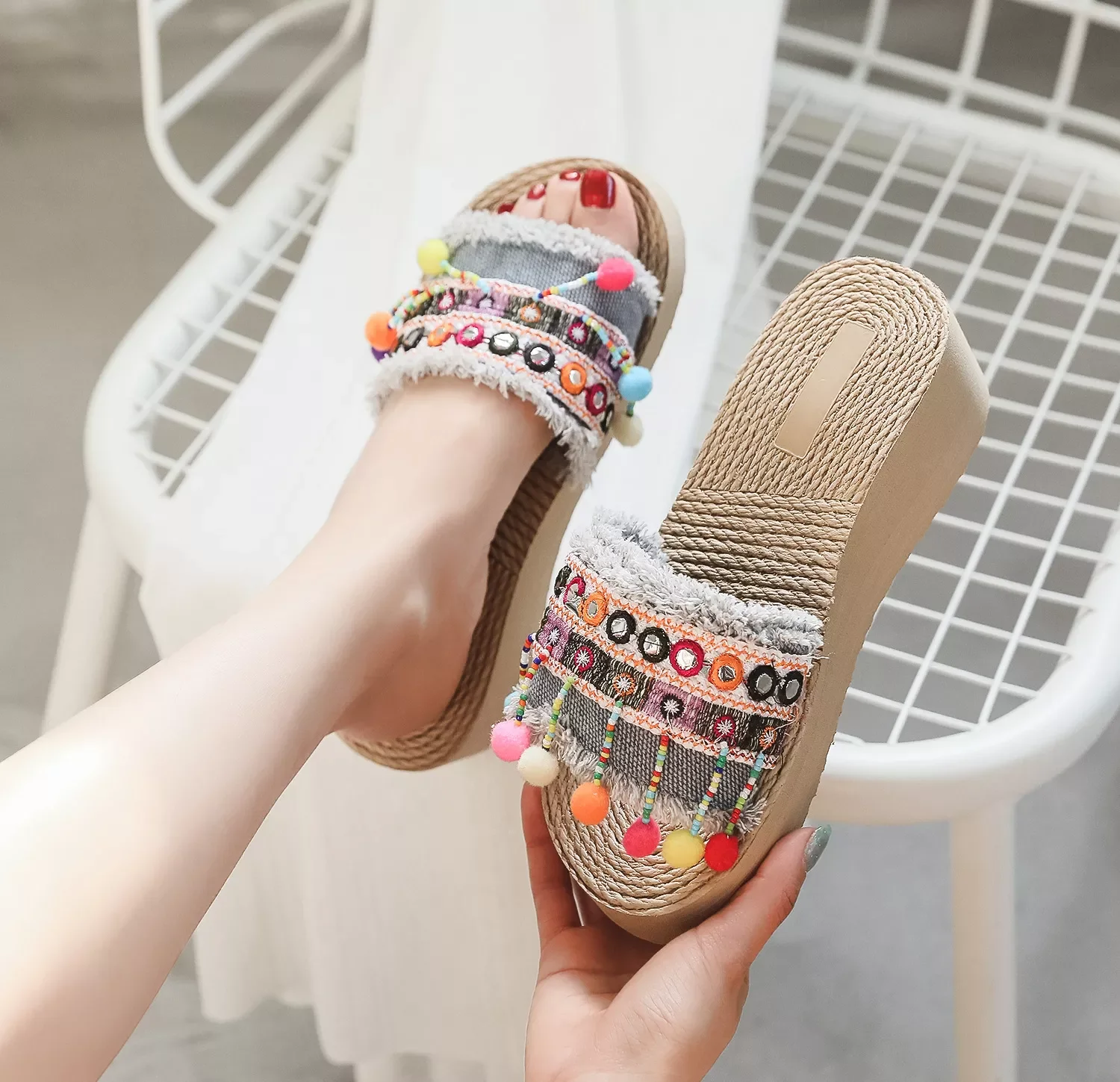 

NEW IN imitation travel outside the bottom sandals wear rope color tassel a word procrastinates beach ball high-heeled shoes