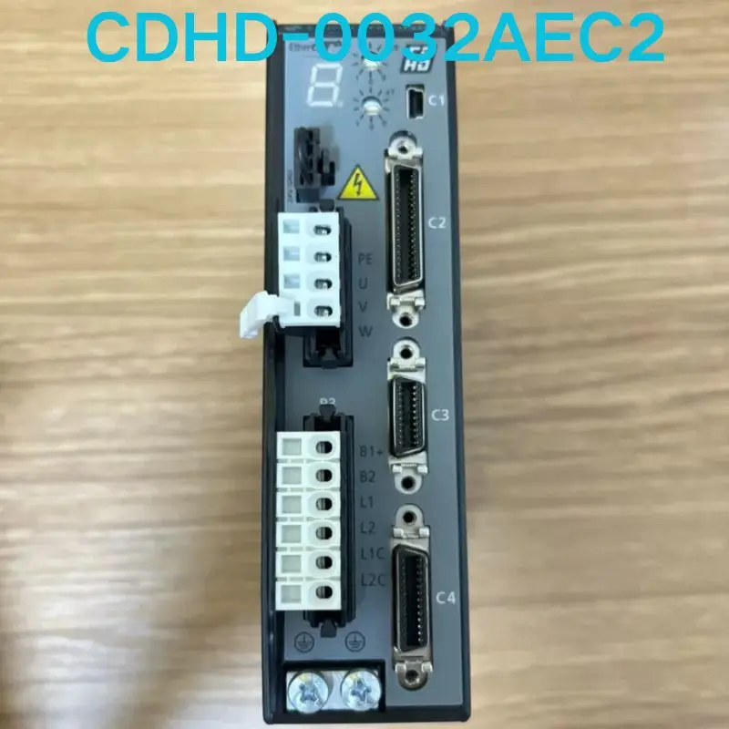 Совершенно новый флэш-накопитель