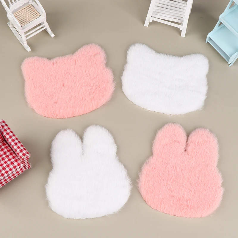 

1pc Dollhouse Mini Plush Carpet Doll House Miniature Plush Rug Carpet Mat Simulation Room Furniture Decoration Accessories