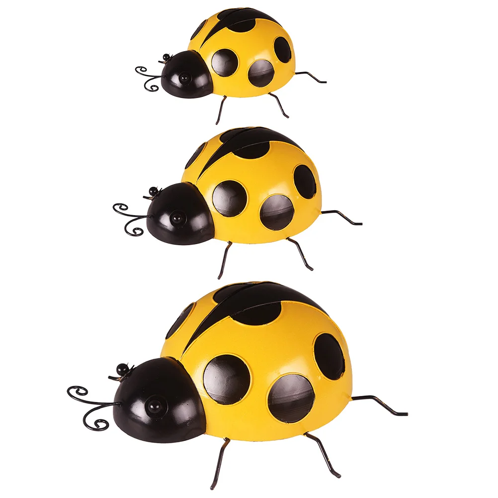 

3 Pcs Ladybug Ornament Simulation Decors Simulated Outdoor Adornment Decoration Rural