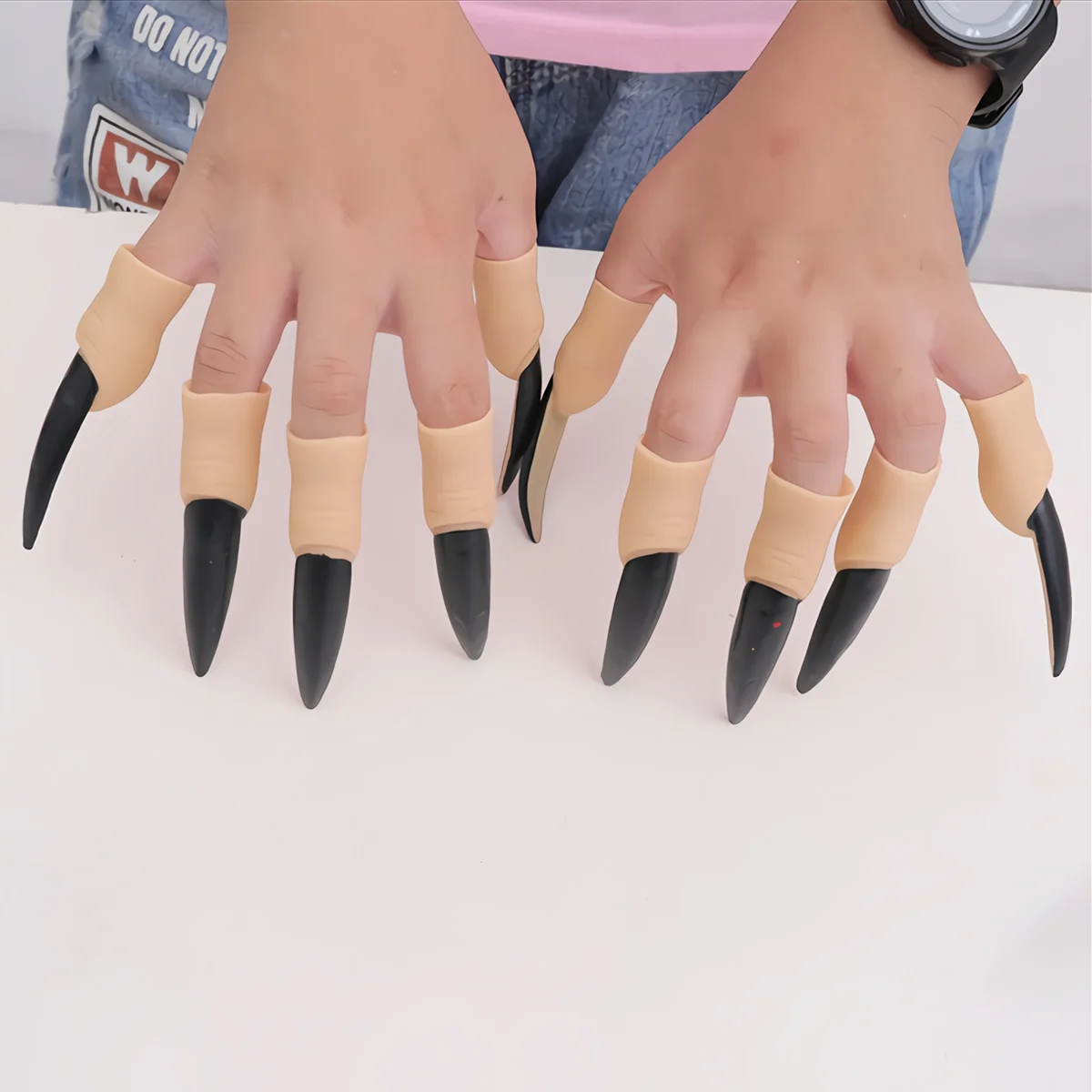 

20 Pcs Halloween Nail Set Fake Nails Props Spooky Decorative Cosplay Cover Prom