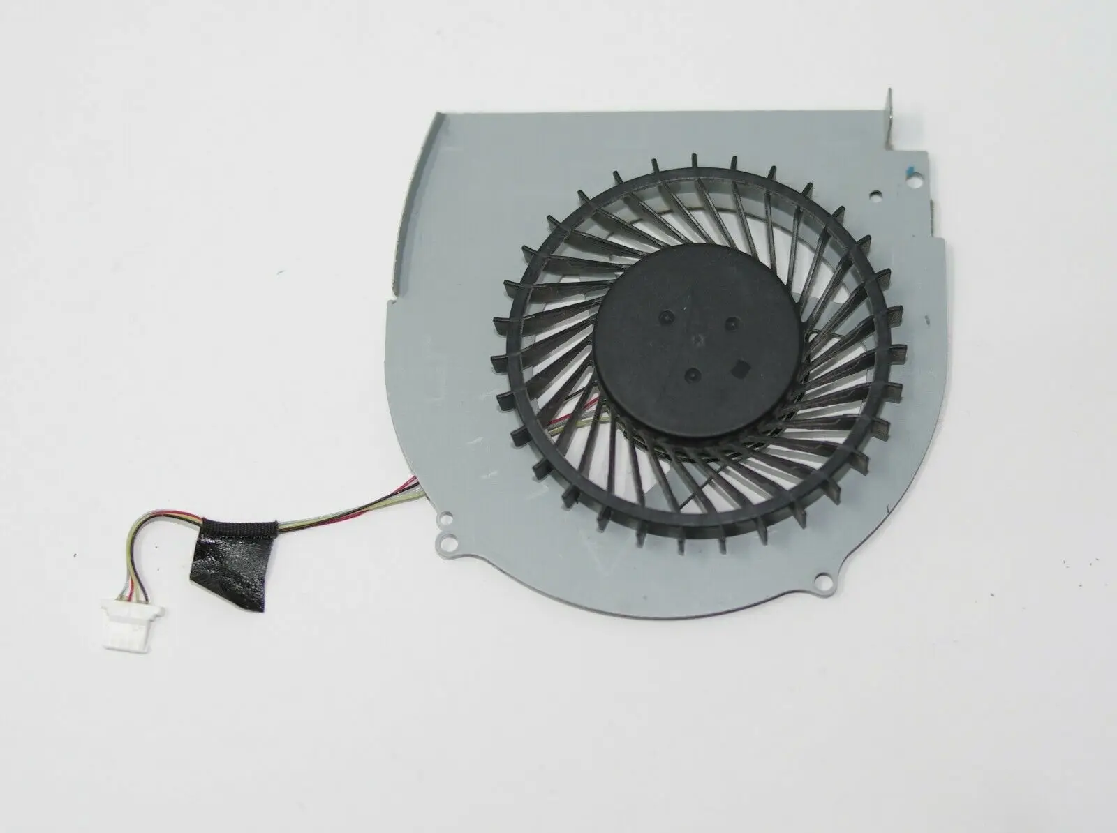 

GENUINE FOR Dell Inspiron 15 7567 Left-Side Cooling Fan 147DX 0147DX