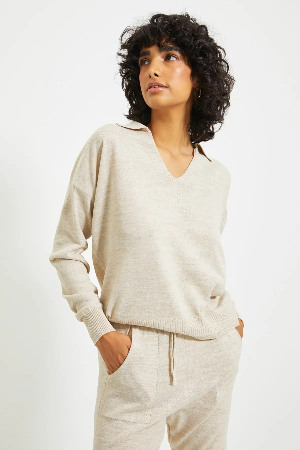 Трикотажный костюм с воротником-поло |