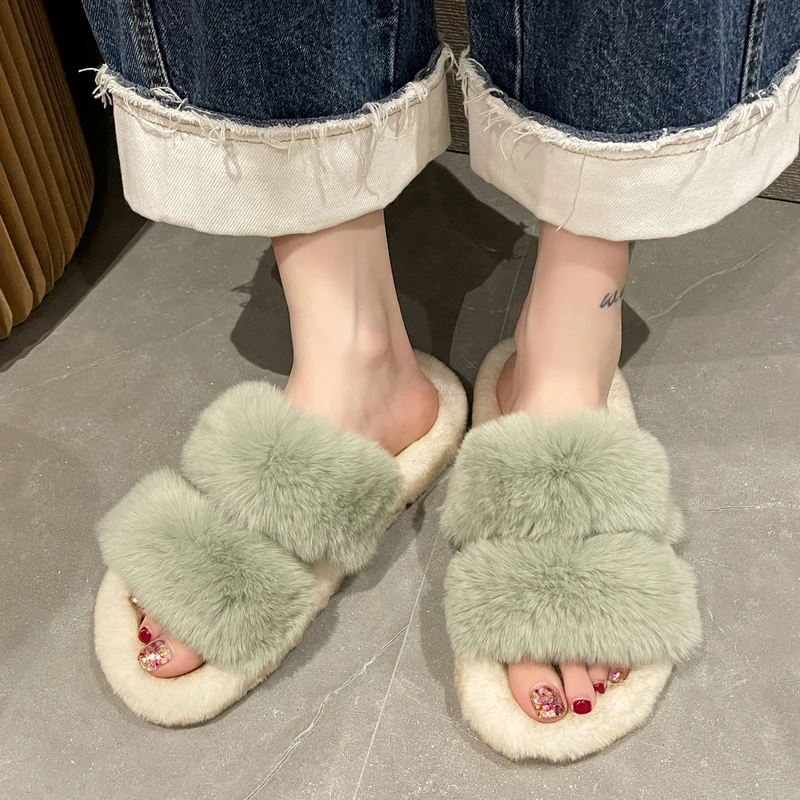 

Winter Woman Slipper Luxury Slides Sliders Shoes Low Fur Flip Flops Flock Pantofle Platform Designer Flat Plush Massage 2022 wit