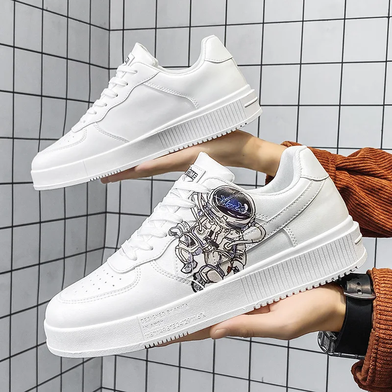 New Arrivals Men White Sneakers Trendy Leather Sport Shoes Breathable Summer Light Fashion Footwear Autumn Mens Flat Shoes China