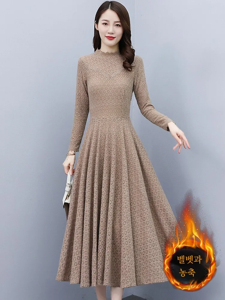 Черное кружевное утолщенное базовое платье на флисовой подкладке новинка 2024