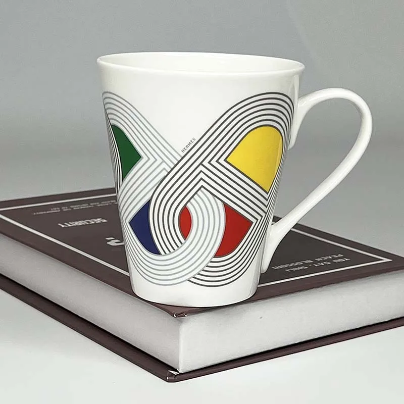 Pаспродажа Новинка 2021, ручная чашка, колокольчик, кофейная чашка, Офисная новинка, подарок с подарочной коробкой, керамическая чашка, роскошная чашка д... Pаспродажа Новинка 2021, ручная чашка, колокольчик, кофейная чашка, Офисная новинка, подарок с подарочной коробкой, керамическая чашка, роскошная чашка д...