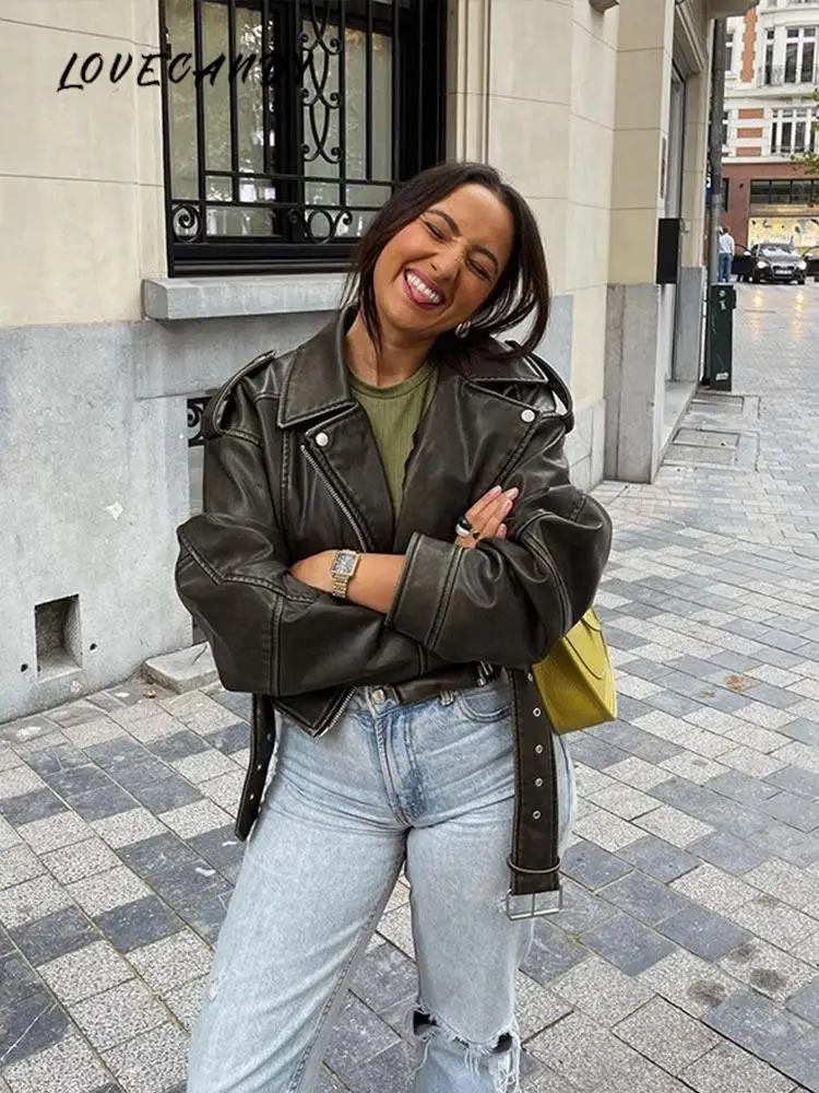 Женская кожаная куртка с отложным воротником однотонная - Цена: 3366.68