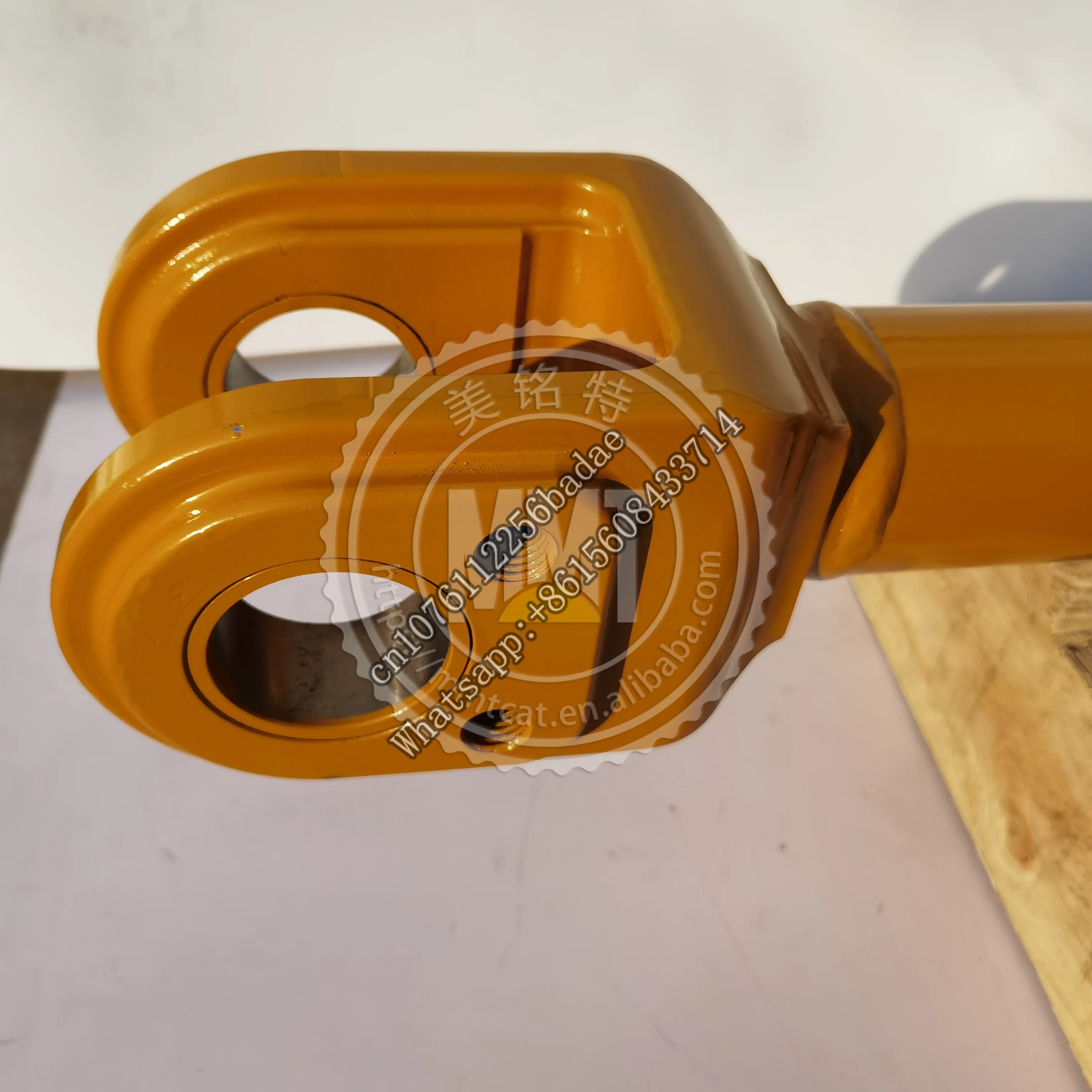 Рисунок 6 - Гидравлический цилиндр с наклоном