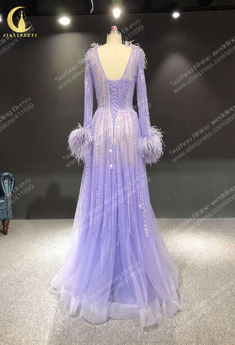 Рисунок 6 - Женское вечернее платье с блестками