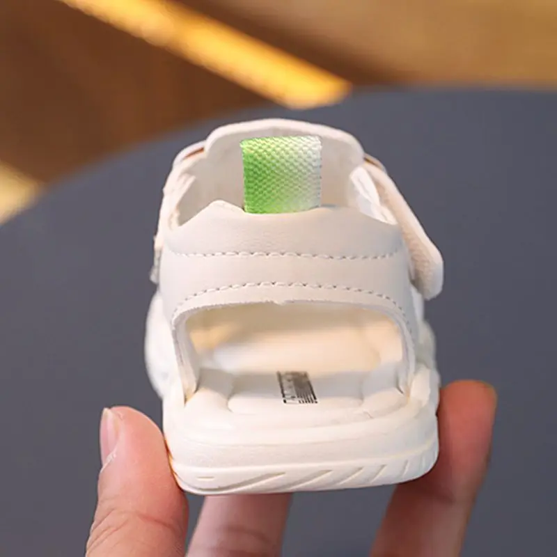 Сандалии для маленьких мальчиков и девочек мягкие Нескользящие с мультяшным