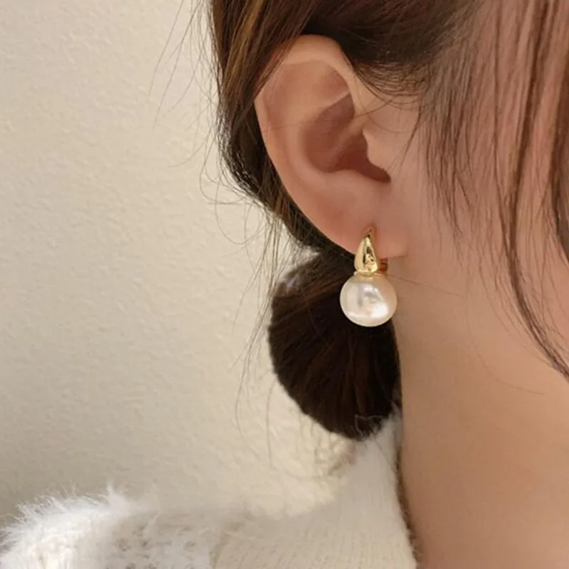 

Серьги-гвоздики женские с жемчугом, кольца в минималистическом стиле, миниатюрные, золотистого цвета, свадебная бижутерия, хороший подарок,...