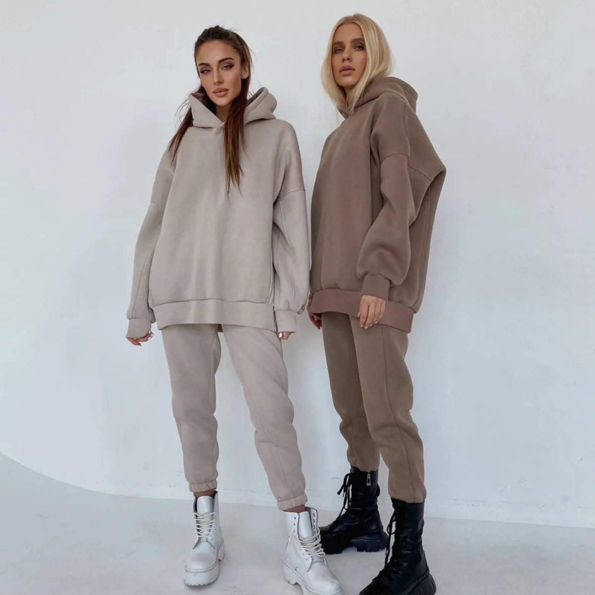 

2022 Autumn Winter Casual Loose Two-piece Sets Womens Outifits Warm Hooded Sweater Trousers Sports Suit Oversized Ladies Suit