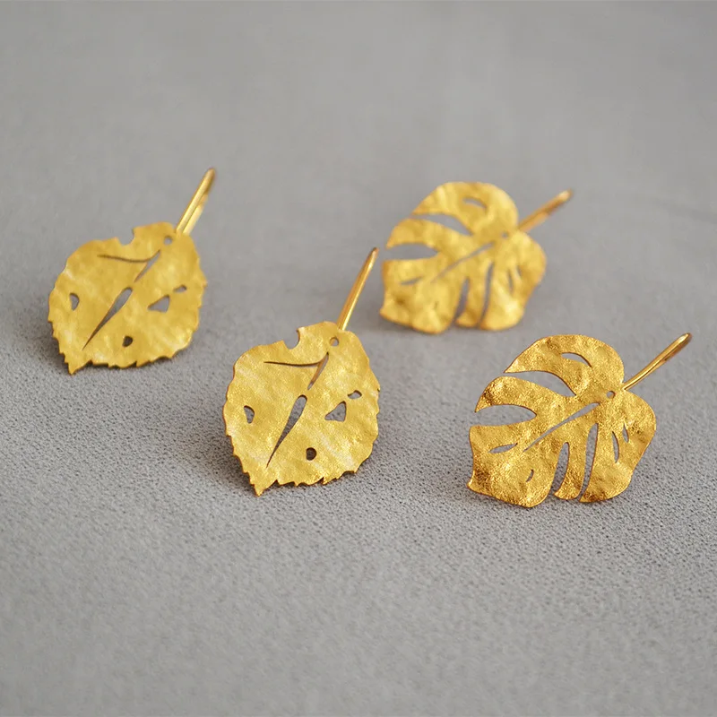 

Romantic Style Frosted Grainy Retro Gold Leaf Irregular Unique Design Earring