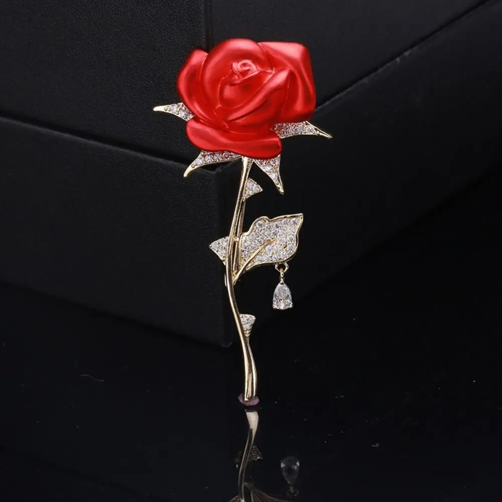 

Rhinestone Red Rose Flower Brooches for Women Elegant Tulip Flower Bouquet Bowknot Lapel Pins Wedding Party Badge Jewelry