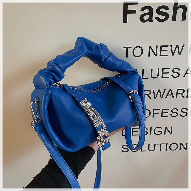 

Bag women's messenger bag 2022 new summer candy color Rhinestone versatile high-level sense niche portable shoulder bag