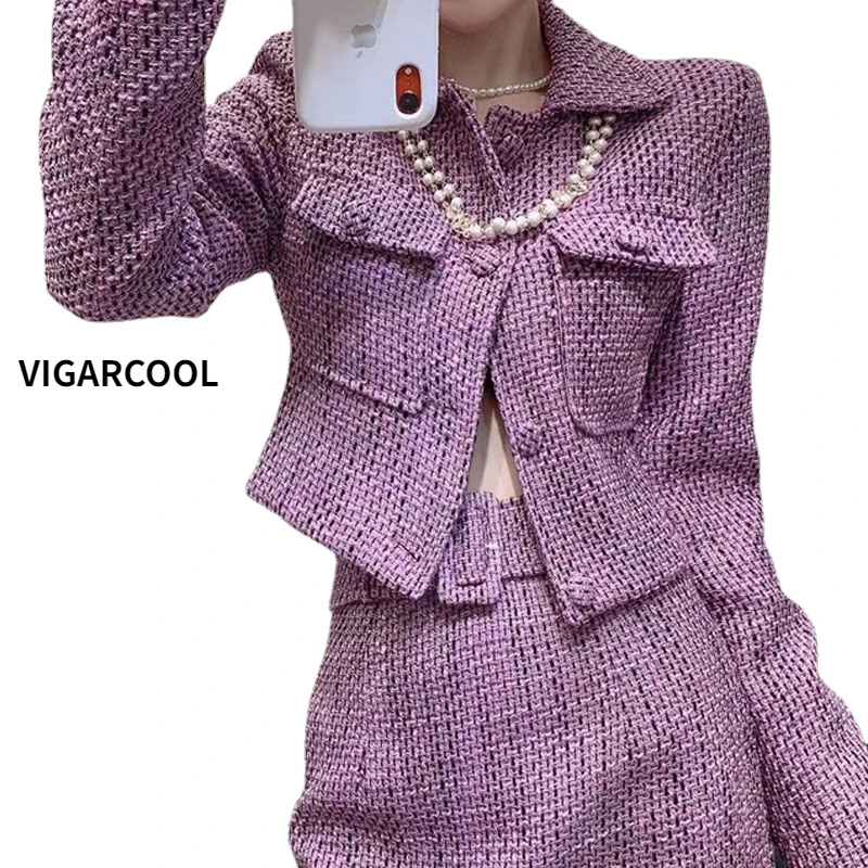 

Новинка Весна 2023, небольшой ароматизированный приталенный модный топ в стиле знаменитостей для пожилых, короткая юбка, женский стиль из двух частей