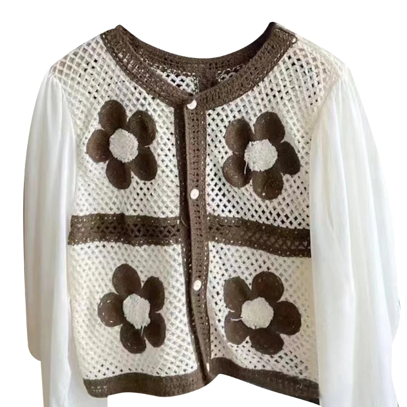 

Женская шифоновая блузка на пуговицах с рукавами-фонариками