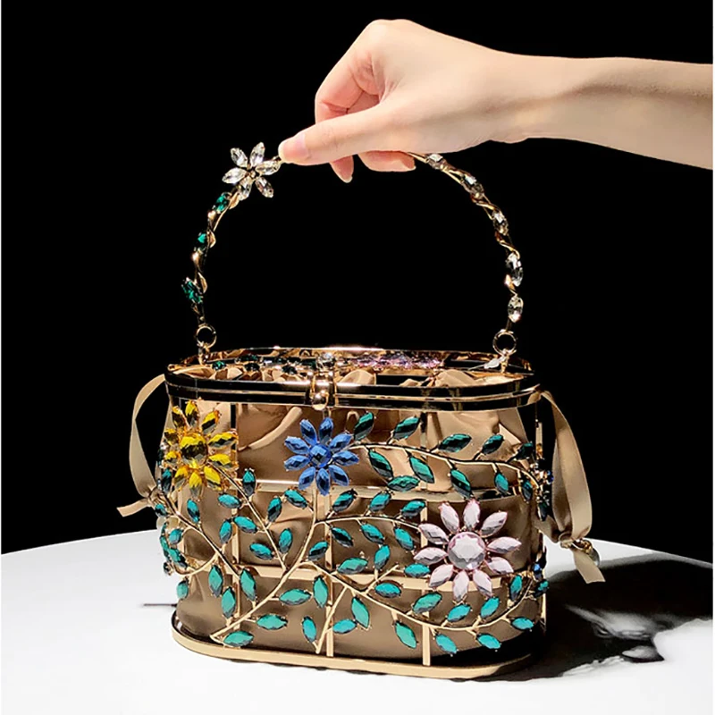 

женская вечерняя сумочка Прямая поставка элегантные металлические сумки для вечеринок Роскошный полый свадебный клатч для молодых дам Мет...