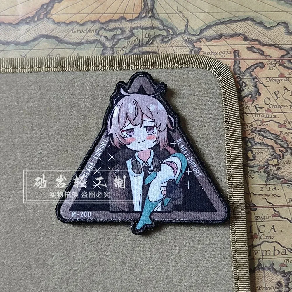 Фото Игровой аксессуар Girls Frontline M200: косплей-фигурка, аниме-значок на липучке, нарукавная повязка, реквизит для костюма, украшение, подарок на день рождения №3