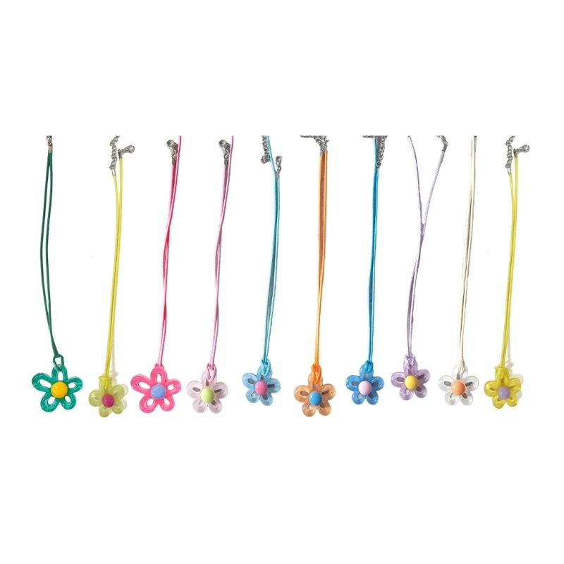 

Irregular Hollow Flower Pendant Necklace Flower Pendant Necklaces Resin Material