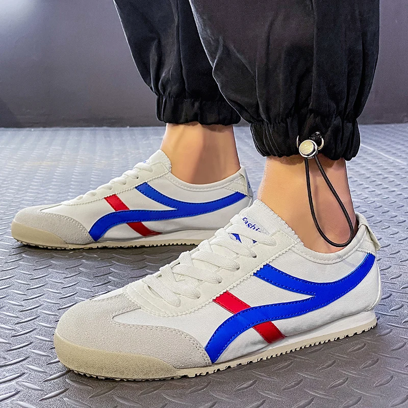 

Hot New 2022 Men Canvas Sports Shoes Lightweight Breathable Mens Running Shoes Youth Flat Sneakers Student Sneakers