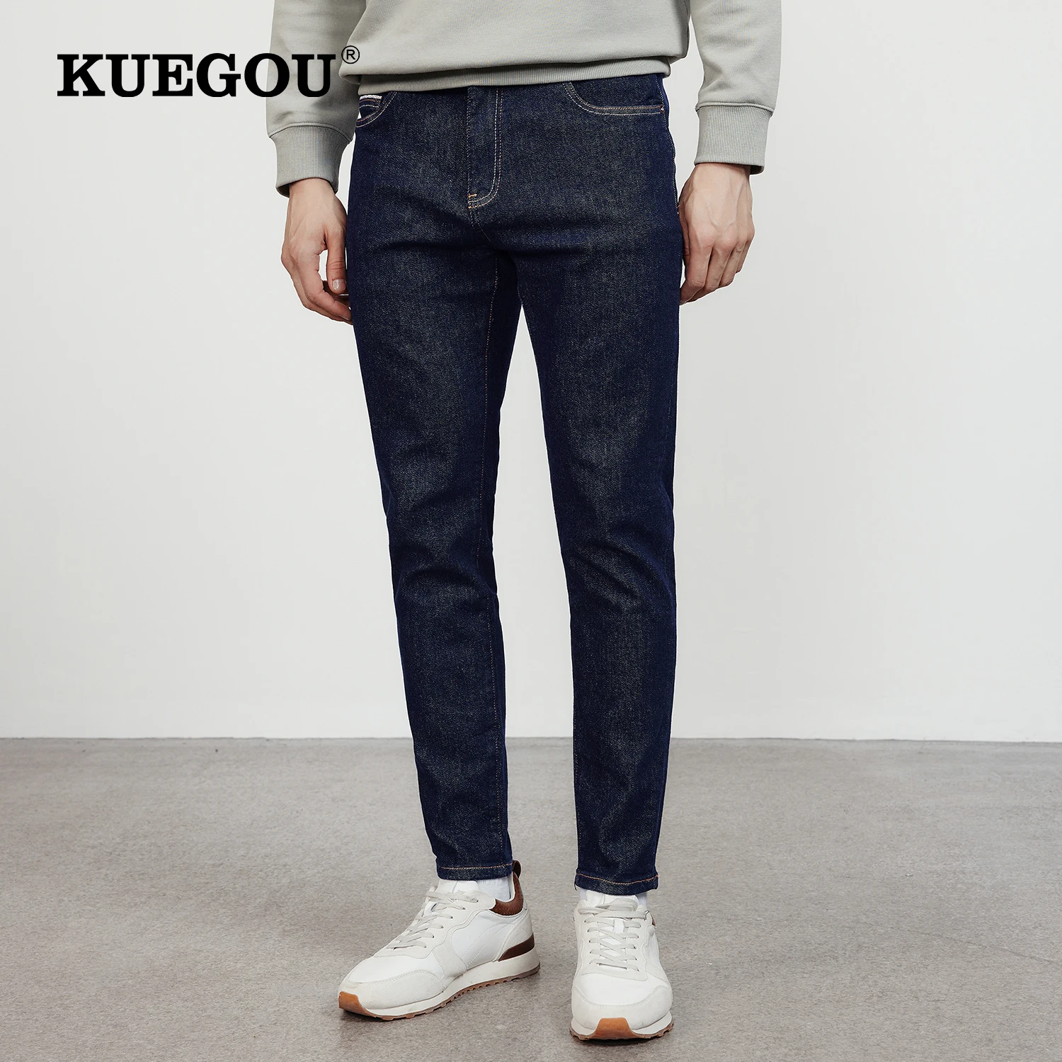 

KUEGOU 2022 Autumn Cotton Jeans Men Blue Plain Fashion Slim Fit Pocket Denim Buttons New Pants For Male Wear Straight Trousers