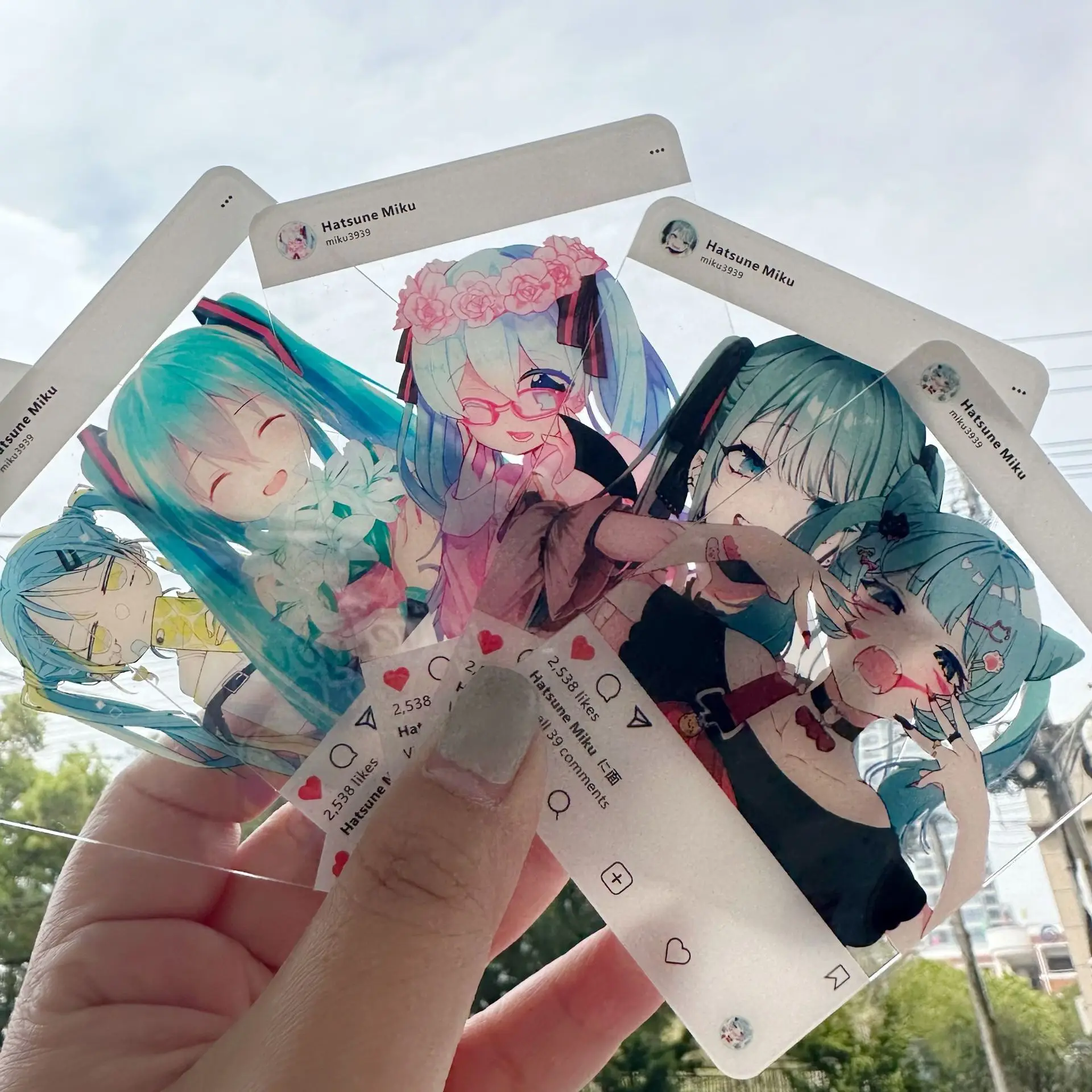 

Акриловая фигурка Хацунэ Мику Bandai