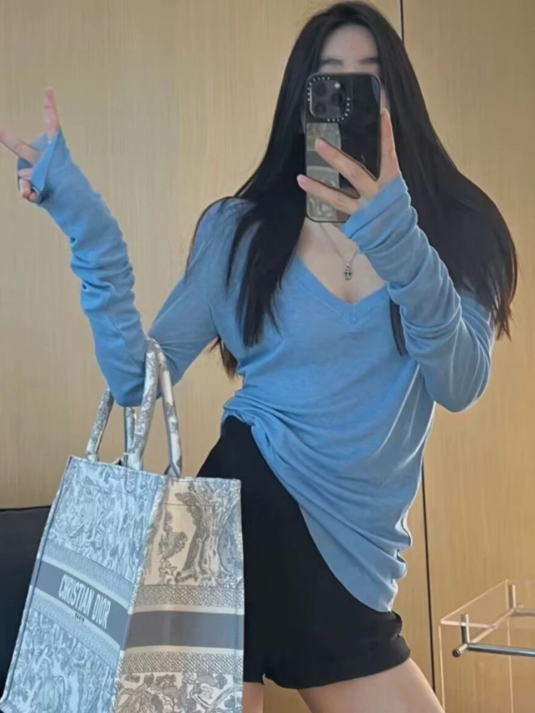 Синие футболки с длинным рукавом женские осенние топы v-образным вырезом простые