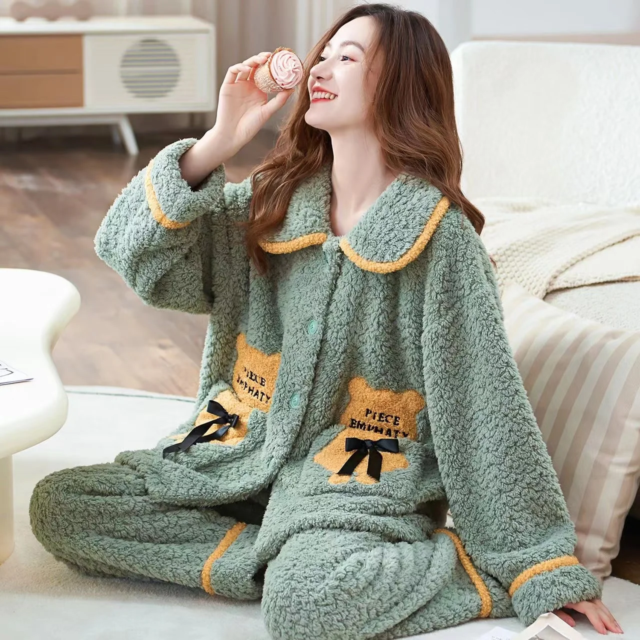

2Piece /Set Pajamas Sets Women Coral Fleece Winter Thick Warm Sleepwear Casual Nightwear Home Clothes Femle