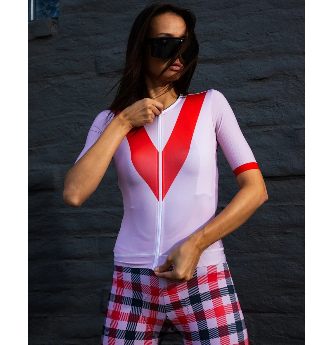 

Love The Pain Women Cycling Jersey Set Road Mtb Bike Breathable Clothing Mujer Maillot Tops Ciclismo Team Shirt Bib Shorts Suit