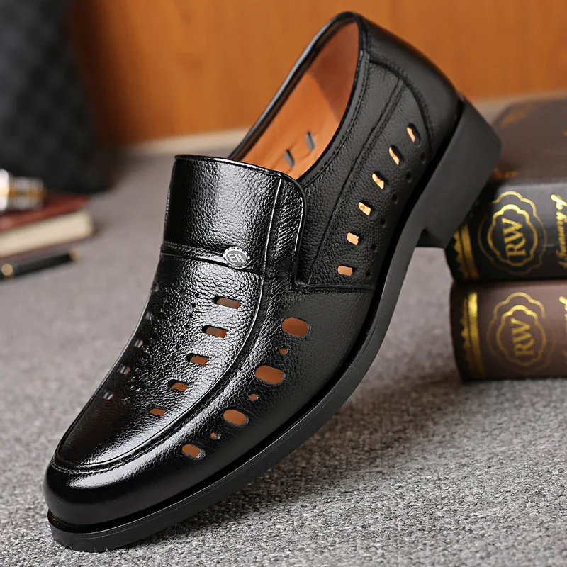 

Summer Soft Leather Shoes Quality Men's Fashion Hollowed Genuine Leather Sandals Breathable Man Casual Shoes Father Sandalshz78