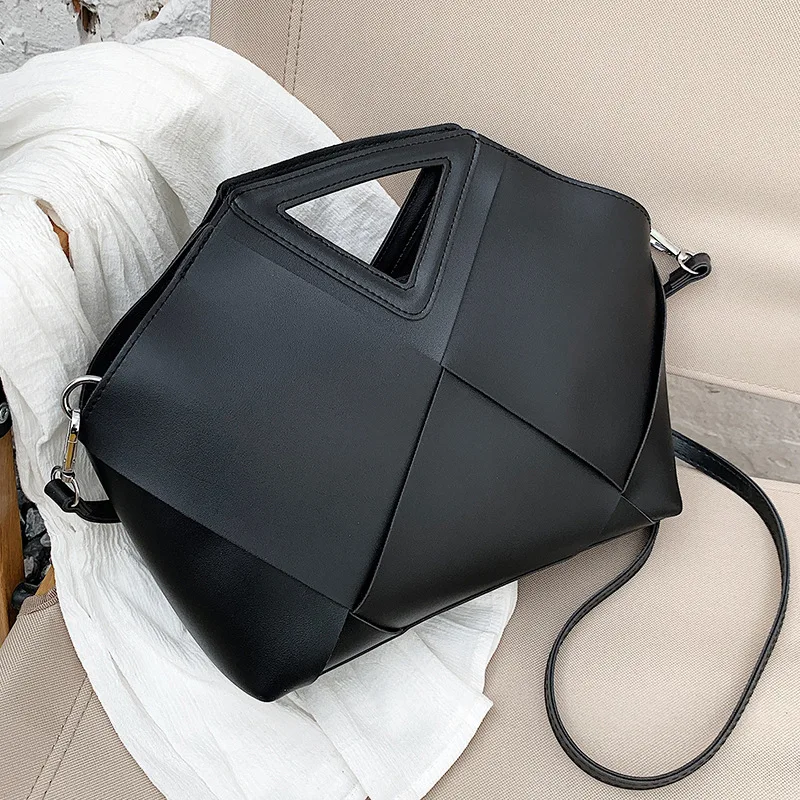 

Summer 2022 New Trendy Fashion Ladies Woven Messenger Bag High-quality Texture All-match Handbag Brand Designer Handbag Women
