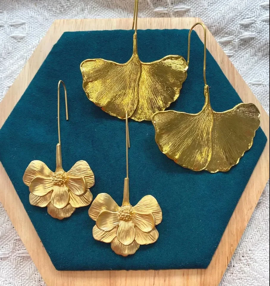 

Vintage Gold Color Ginkgo Leaf Earrings for Woman Party Casual Jewelry