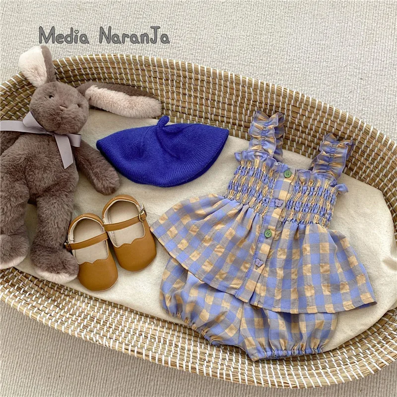 

Летний костюм в клетку для маленьких девочек, рубашка без рукавов + шорты с цветами, комплект из двух предметов