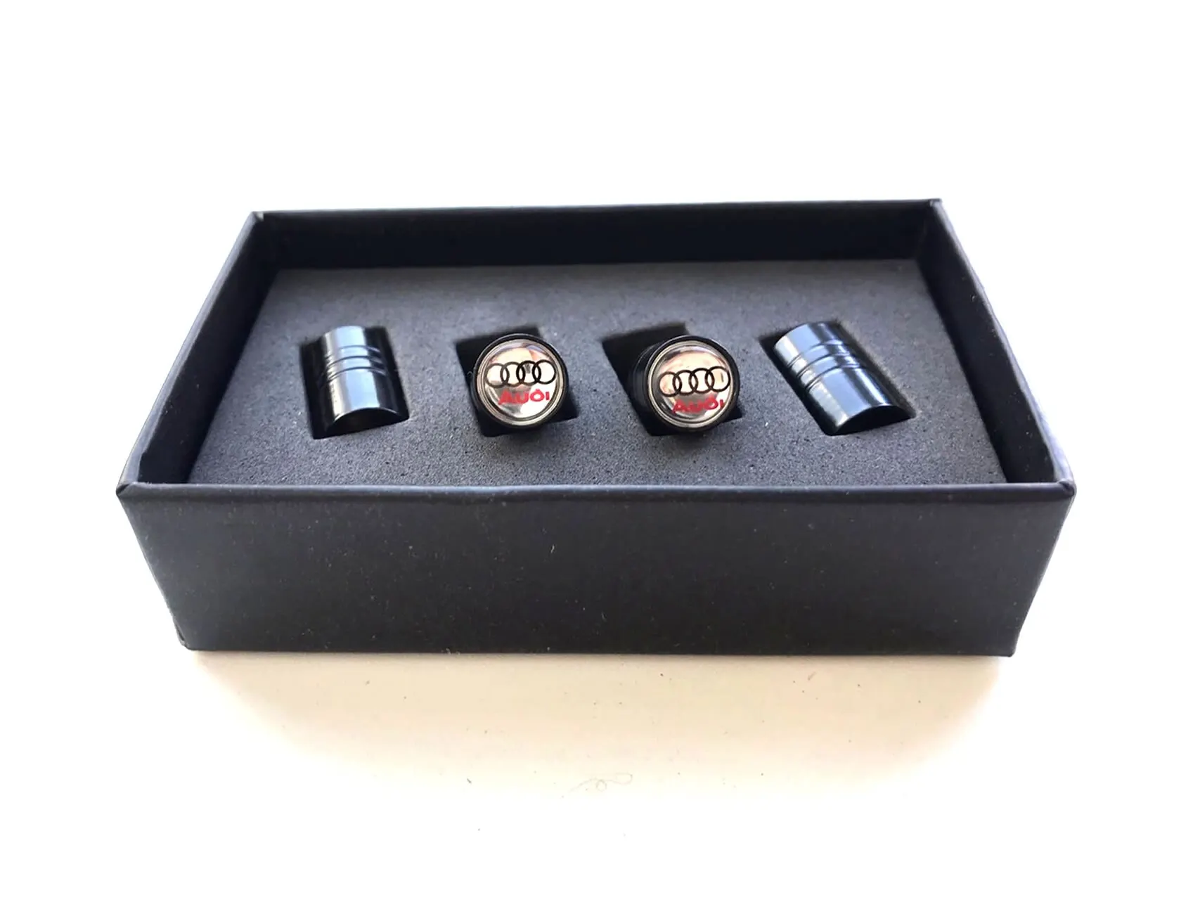 Колпачки на ниппель Audi колпачки для колес литые диски детали экстерьера АУДИ |