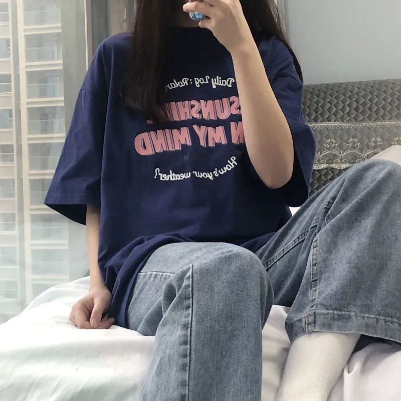 

Футболка женская с круглым вырезом, модный Свободный пуловер с буквенным принтом, в Корейском стиле, с коротким рукавом, милая летняя одежда