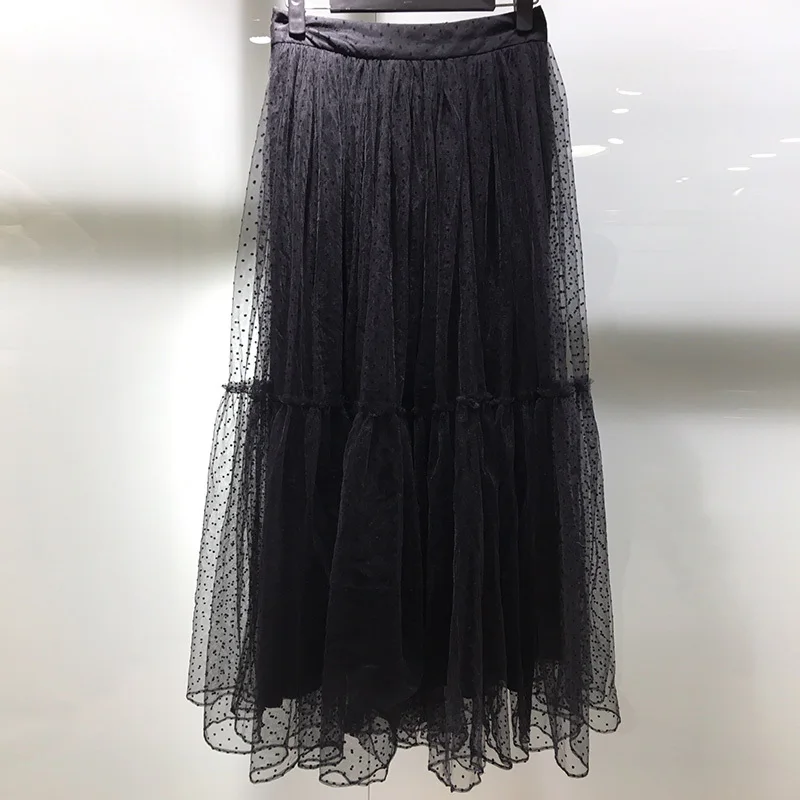 

Elegant Tulle Skirt Women Fashion 22 Autumn New High Waist Classic Black White Mesh Skirts Runway Holiday Wave Point Long Skirts