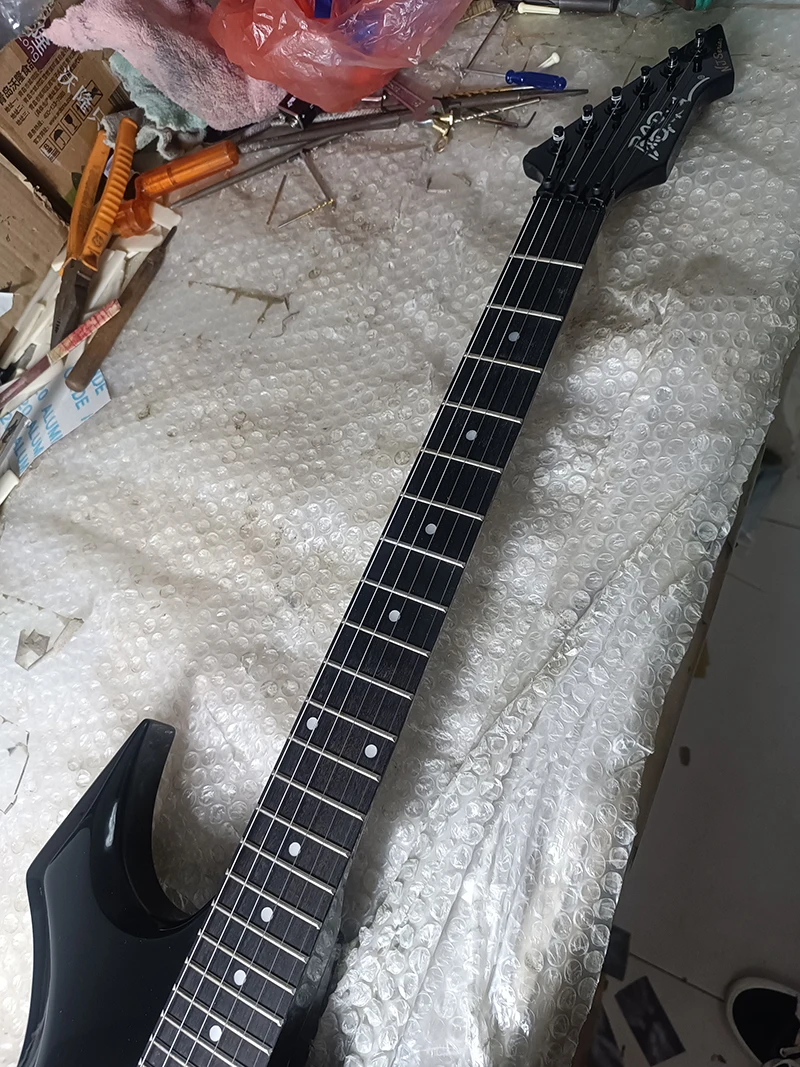 B.O.C.RICH The Hellfire электрогитара