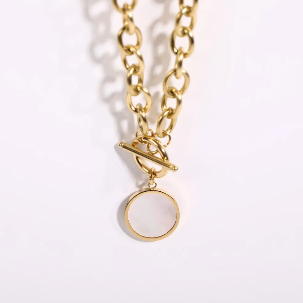 

INS New Fashion Stainless Steel White Shell Pendant Jewelry Chain The Punk 18K Gold Plated OT Buckle Coarse Necklace
