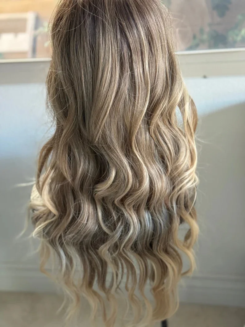 Длинный Ombre Blonde Волнистый Парик Фронта Шнурка для Женщин 26-дюймовый Вьющийся