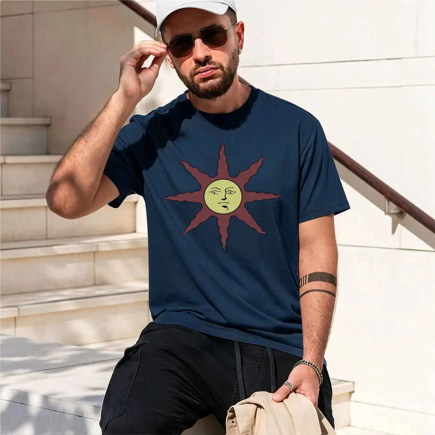 Фото Мужская футболка Dark Souls Solaire Of Astora Sun Symbol Praise The Men's T Shirt, винтажная, с эффектом потертости, для повседневной носки, дышащая, новая модель 2026 года. №5