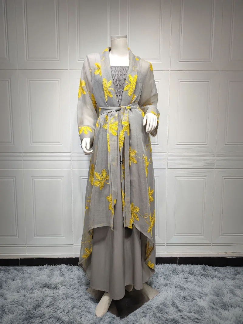 Abaya New 2022 Embroidery Chic And Elegant Woman Dress Mesh Cardigan Belted Kaftan And Solid Gray Camisole Dress Muslim Sets