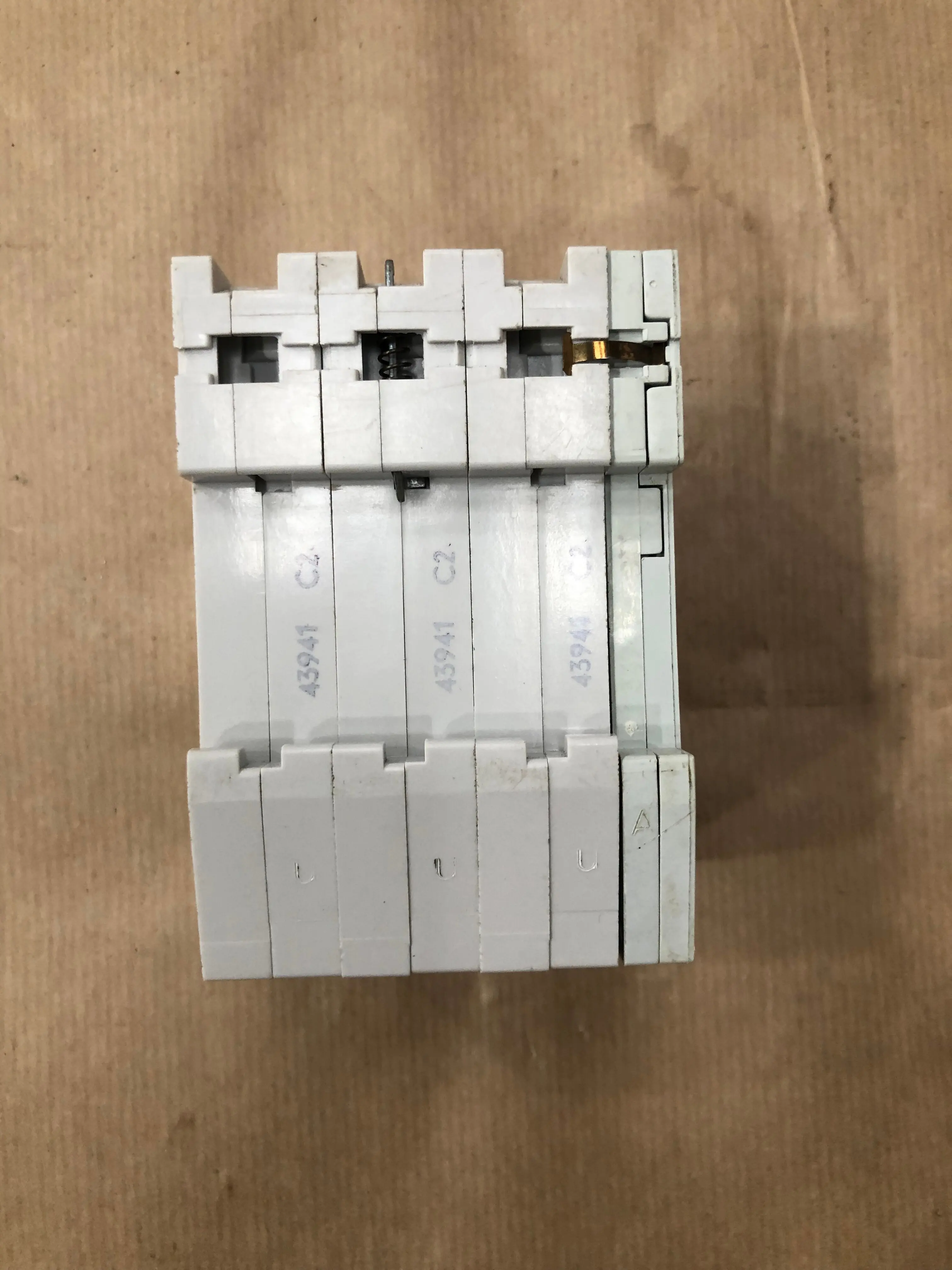 Выключатель SIEMENS 5SX23 C2