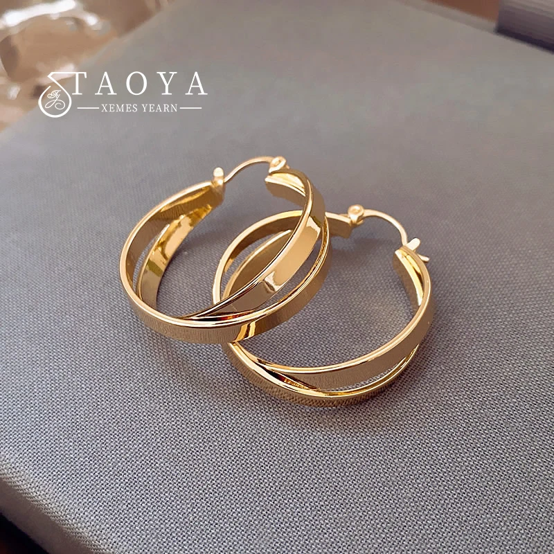 

European and American Design Sense Geometric Circle Crossing Metal Earrings 2023 Fashion Jewelry Women's Gold Color Accessories